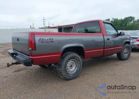 1989 GMC Sierra K1500 z USA, uszkodzony, nr VIN 2GTEK14K8K1559367